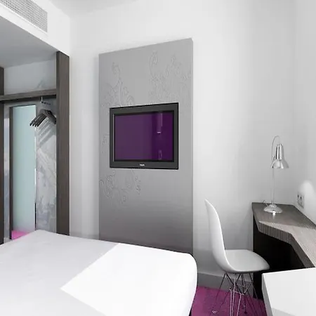 Visionapartments Rue De Berne - Contactless Check-in 3*